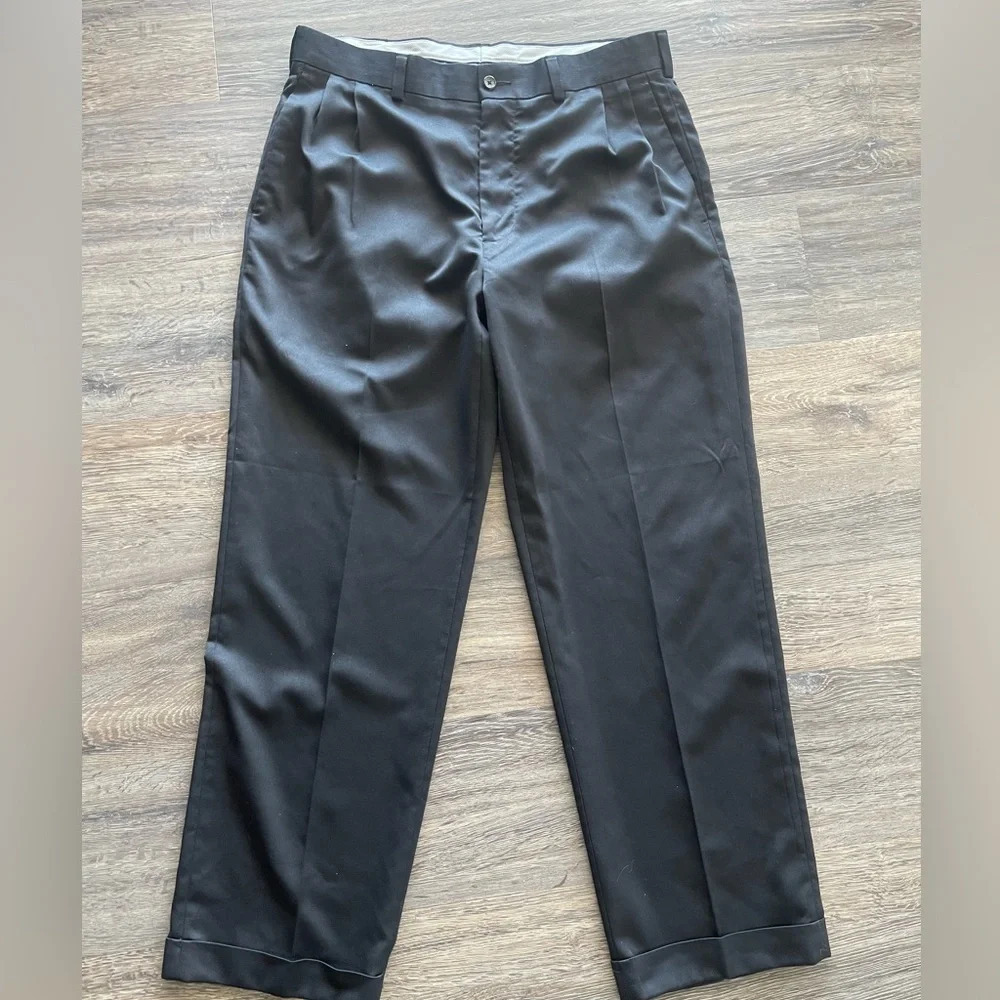 🚩 Final Sale 
Callaway | Men’s Black Pleated Tech Golf Pants, 34x30